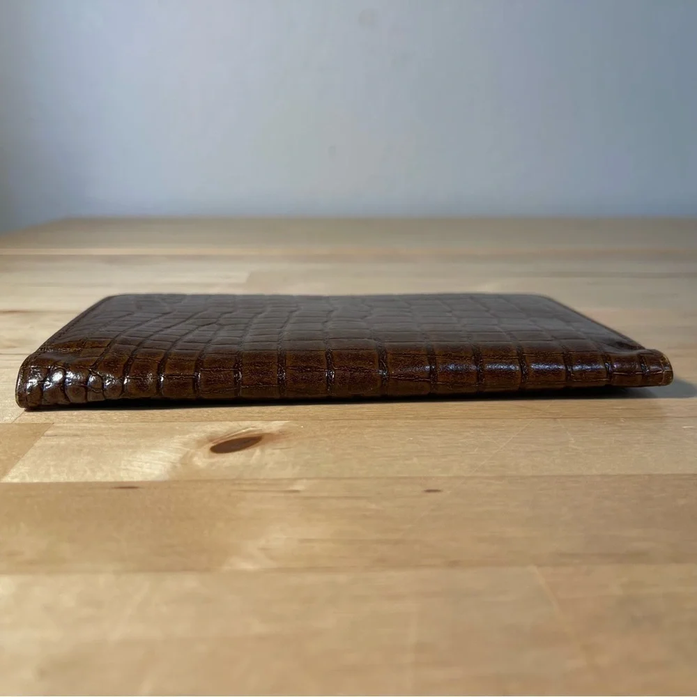 Buxton Vintage Croc Embossed Leather Passport Wallet Travel Organizer
